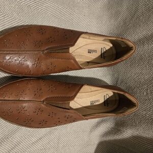 Clarks Women's Brown Floral Cut-Out Loafers